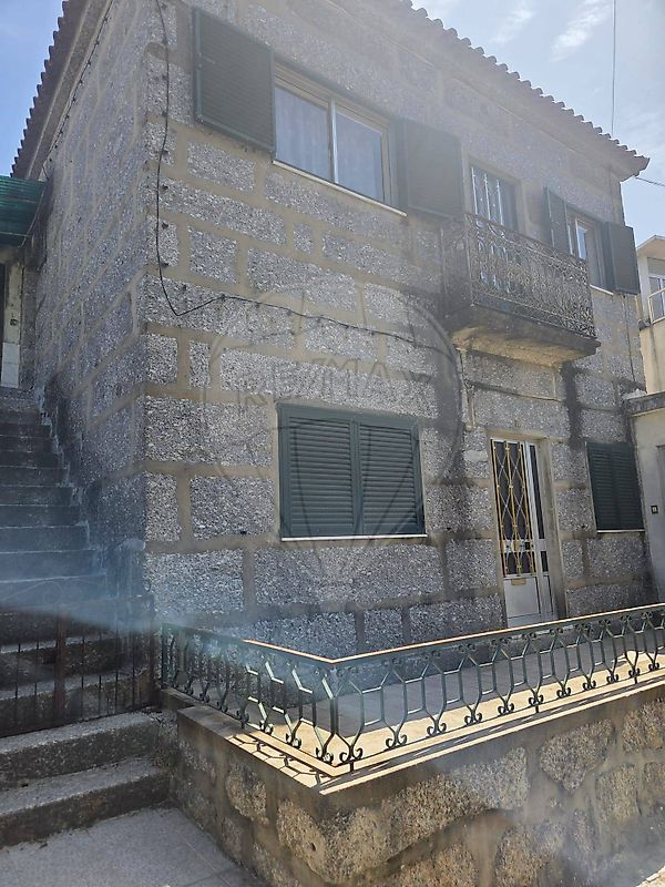Moradia T2 para venda em Urgezes, Guimarães