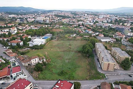 Moradia T4 para venda em Santa Maria Maior, Chaves